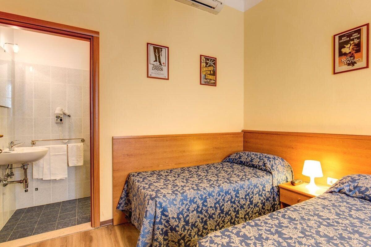 Hotel Romagna Флоренция Экстерьер фото
